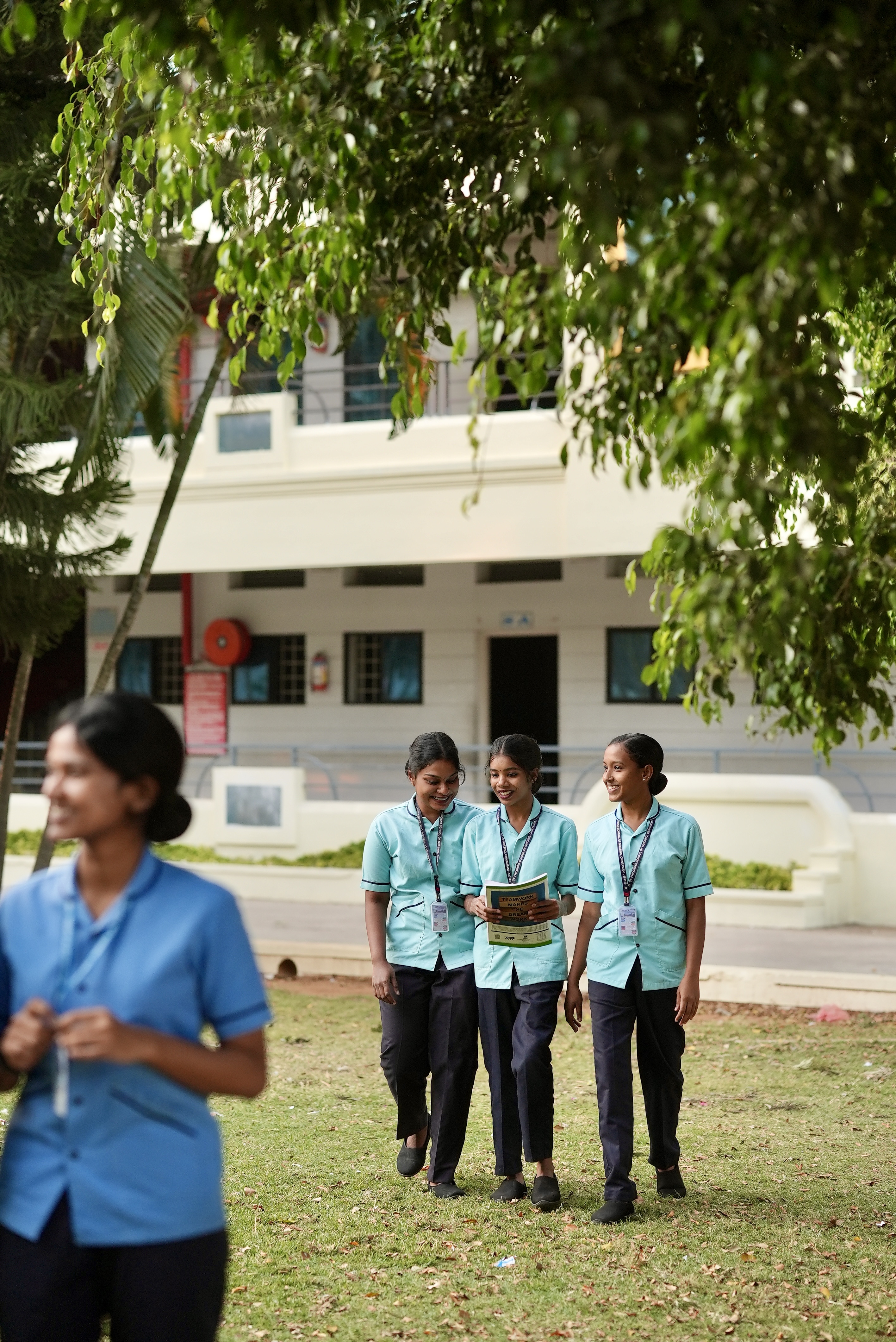 S.L.E.S. Campus Gardens